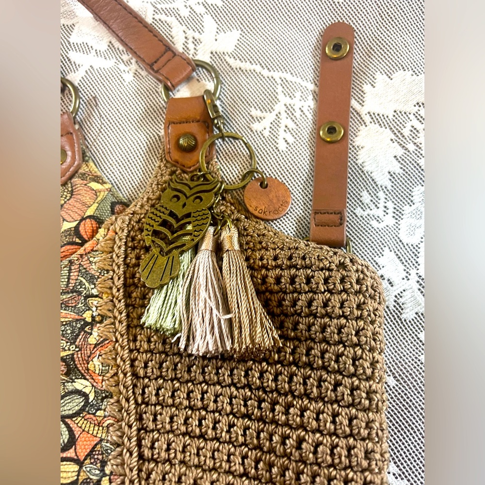 Brown and Tan Handbag - Picture 7 of 16